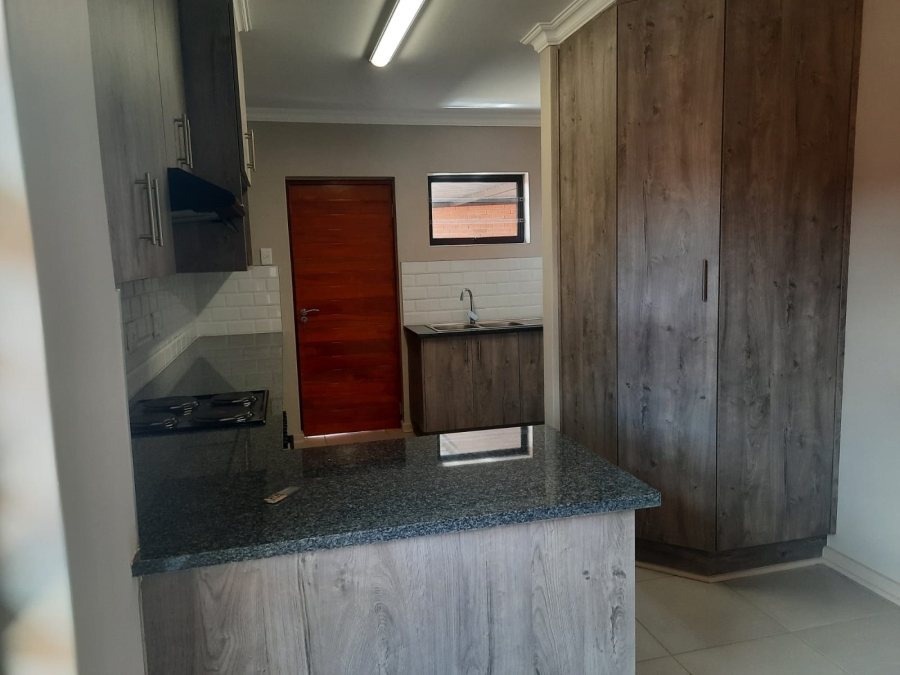To Let 3 Bedroom Property for Rent in Langenhovenpark Free State